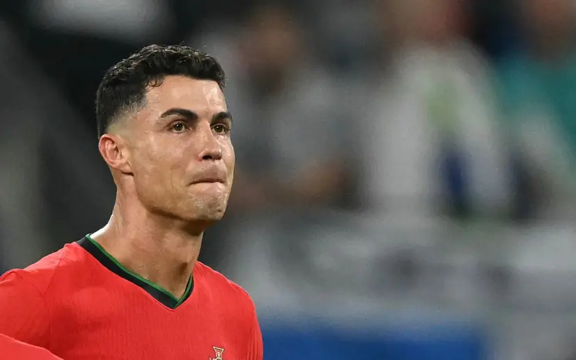 Cristiano Ronaldo se emociona em Eurocopa