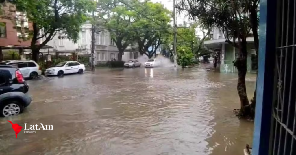 Chuva Forte Alaga Bairros de Porto Alegre e Causa Transtornos