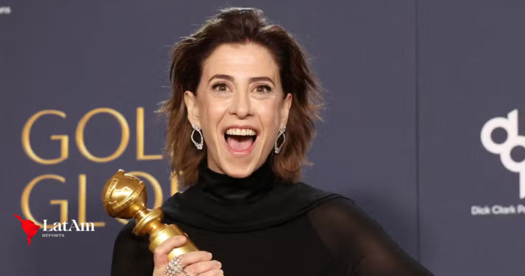 Fernanda Torres faz história no Globo de Ouro e dedica prêmio à mãe, Fernanda Montenegro