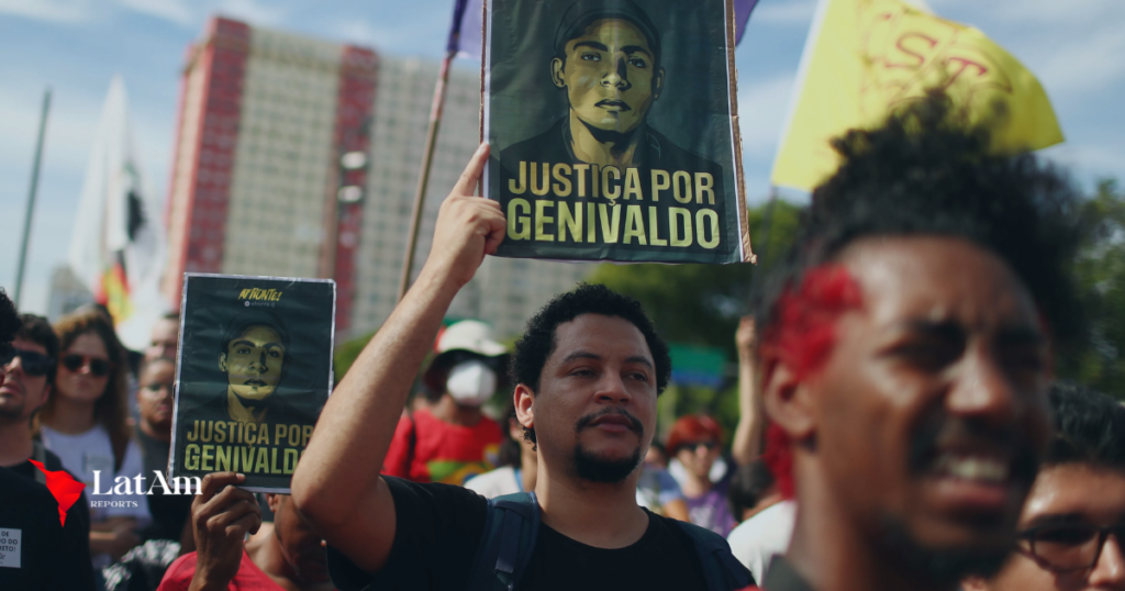 Três policiais são condenados por morte de homem asfixiado com gás lacrimogêneo no Brasil