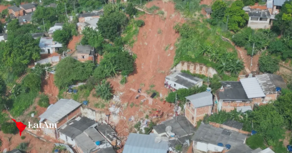 Chuvas extremas deixam 10 mortos em Ipatinga, Minas Gerais