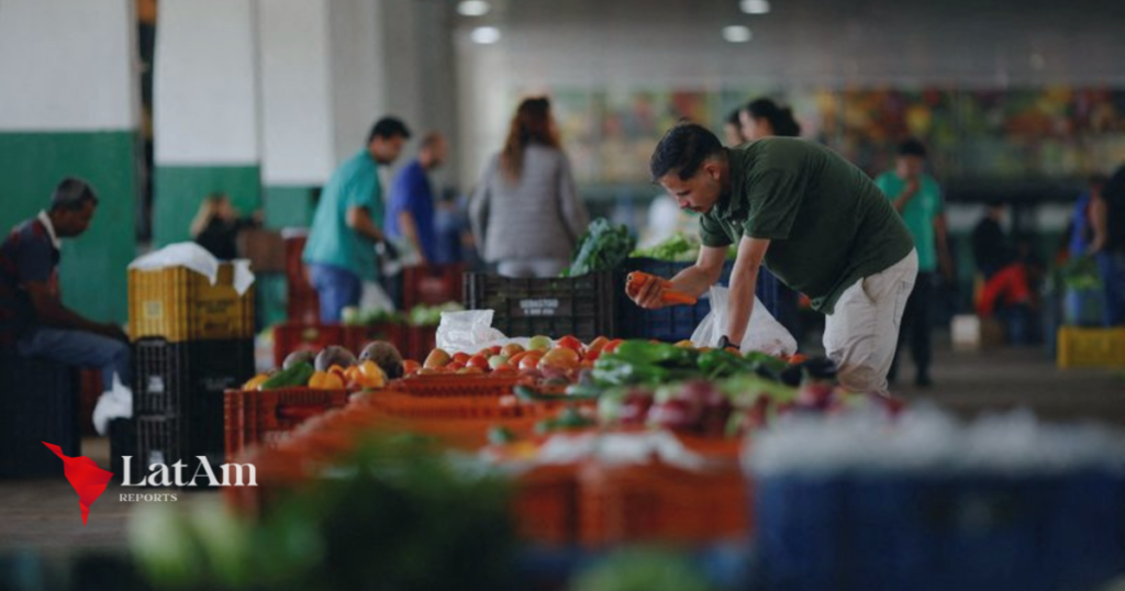 Inflação anual no Brasil atinge maior nível em um ano em outubro, dizem economistas