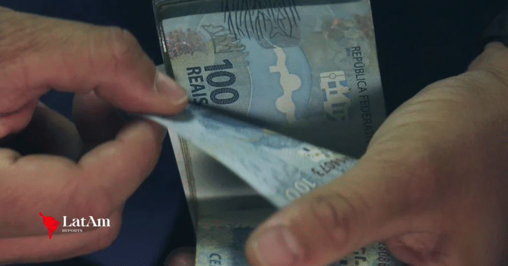 IPCA-15 tem deflação de 0,14% em agosto; energia puxa queda