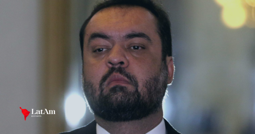PF faz buscas na casa de Cláudio Castro por suposta ligação com fraude bilionária da Refit