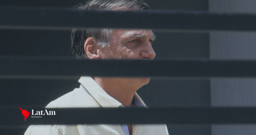 STF condena Bolsonaro a 27 anos e três meses de prisão