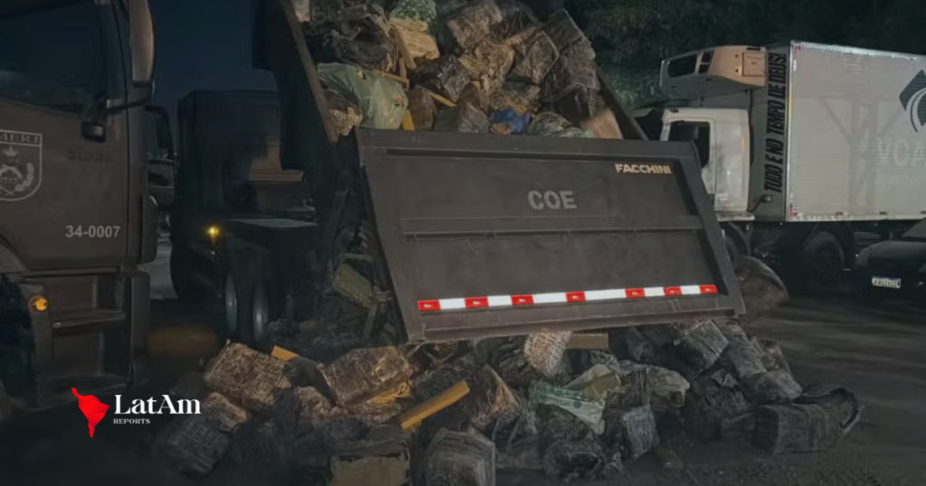 Cão farejador da PM descobre 48 toneladas de maconha escondidas em bunker na Maré
