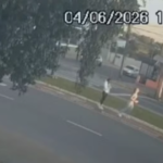 Ciclista morre após colisão em ciclovia e polícia investiga mulheres que tiravam fotos no local