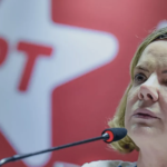 Gleisi Hoffmann assume Relações Institucionais e minimiza embates com Haddad