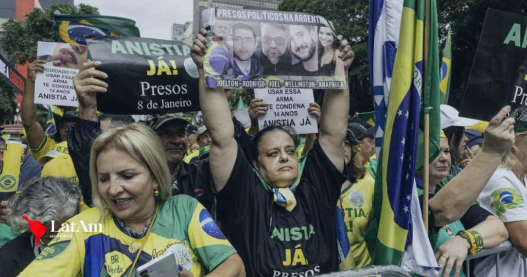 Câmara resiste à anistia de 8 de janeiro mesmo após pressão em ato de Bolsonaro
