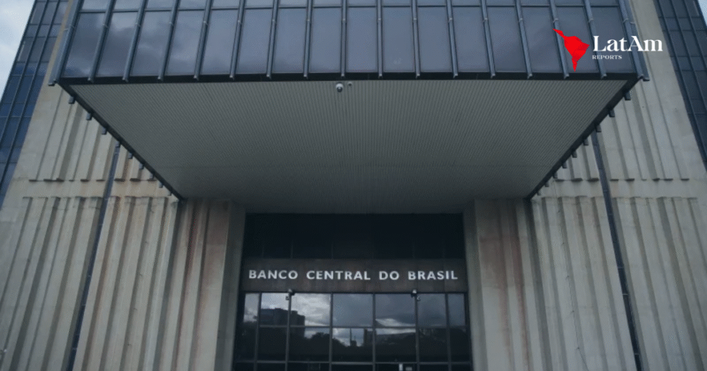 Novo IOF pesa no bolso das empresas e pode frear alta da Selic, dizem analistas