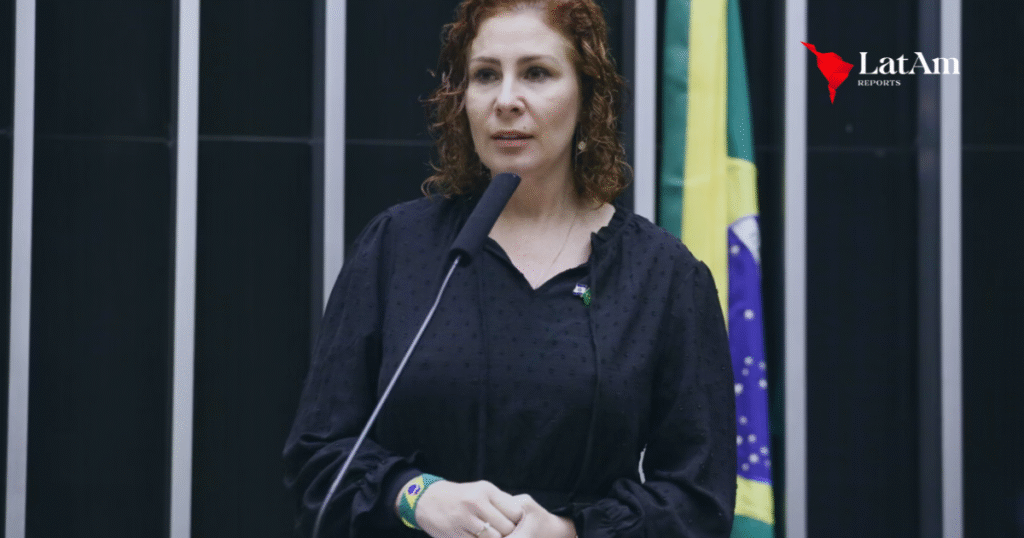 Carla Zambelli pode ser presa a qualquer momento na Itália, confirma embaixador brasileiro