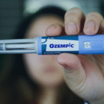 Venda de Ozempic e similares passa a exigir retenção de receita; especialistas alertam para uso abusivo