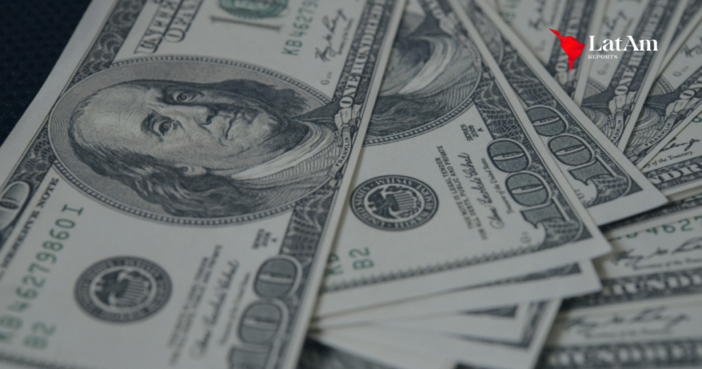 Dólar dispara após tarifa de 50% imposta por Trump ao Brasil