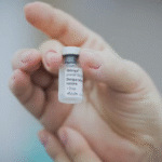 Brasil aprova primeira vacina de dose única contra dengue; Butantan já tem 1 milhão de doses prontas