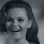 Morre Valerie Perrine, atriz de Superman e indicada ao Oscar por Lenny, aos 82 anos