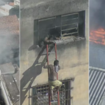 Incêndio destrói fábrica de fantasias no Rio e deixa escolas de samba em estado de choque