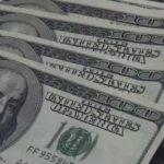 Dólar cai a R$ 5,18 e atinge menor patamar desde maio de 2024 com fluxo para emergentes