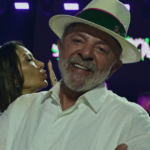 Especialistas divergem sobre risco eleitoral após desfile em homenagem a Lula