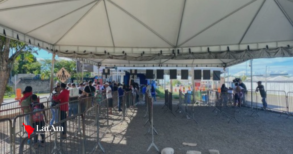 Ataque dos EUA à Venezuela provoca filas de migrantes em Boa Vista