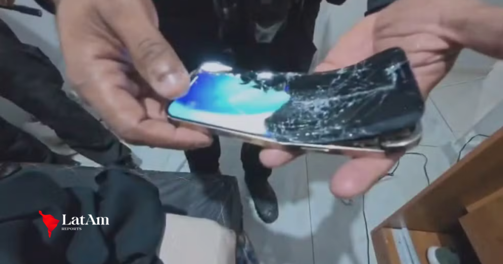 Filho de chefe do TCP tenta destruir celular durante prisão em operação contra o tráfico no Rio