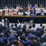 Fim da escala 6x1 ainda depende do Senado; entenda quando as novas regras podem começar