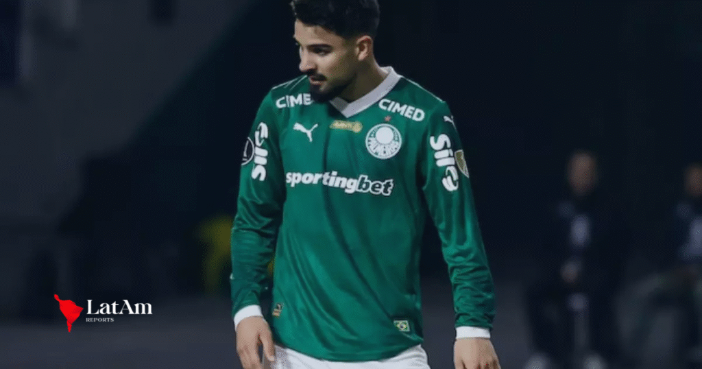 Flaco López atua por poucos minutos na Argentina e corre para tentar reforçar o Palmeiras no clássico