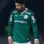 Flaco López atua por poucos minutos na Argentina e corre para tentar reforçar o Palmeiras no clássico