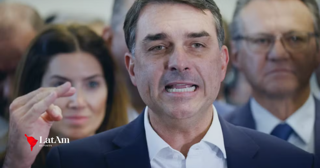 Flávio Bolsonaro troca coordenador de campanha após crise envolvendo Vorcaro