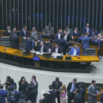 Governo deve vetar só trechos ilegais em reajuste de servidores aprovado pelo Congresso