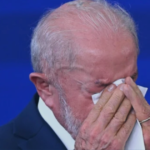 Lula faz primeira sessão de radioterapia no couro cabeludo após retirada de câncer de pele