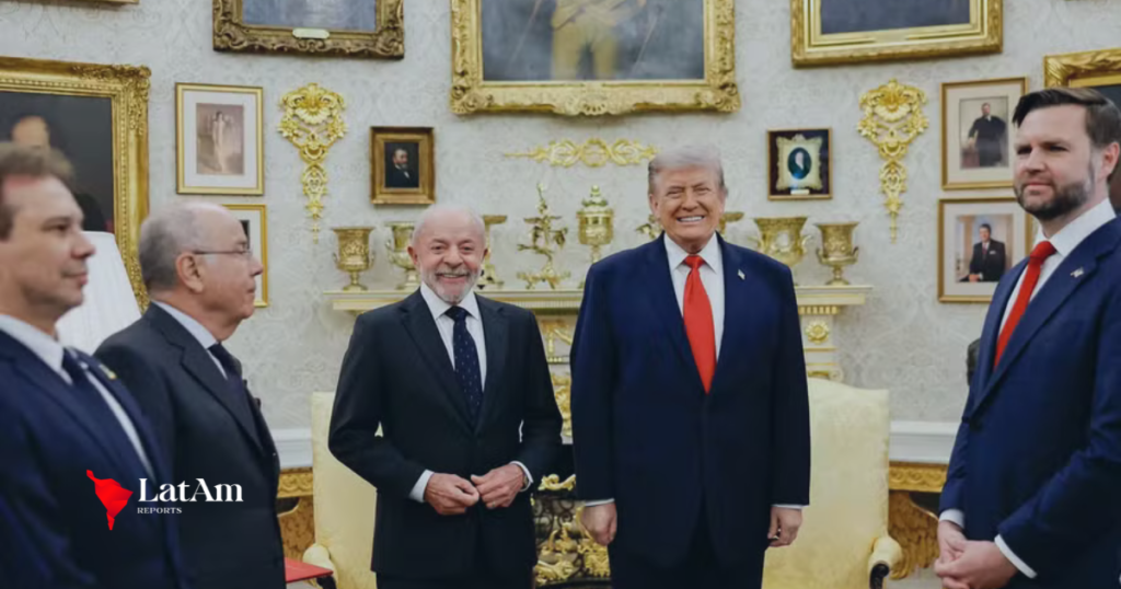 Lula se reúne com Trump na Casa Branca e diz ter saído "muito satisfeito" do encontro