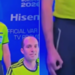 Monitor da Fifa pede afastamento de árbitro após gesto associado a grupos supremacistas durante Copa do Mundo
