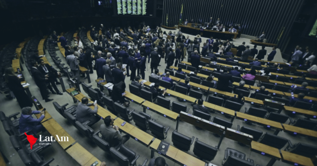 Entenda o que muda após a queda da MP que aumentava impostos sobre bets, fintechs e investimentos