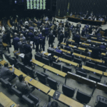Entenda o que muda após a queda da MP que aumentava impostos sobre bets, fintechs e investimentos