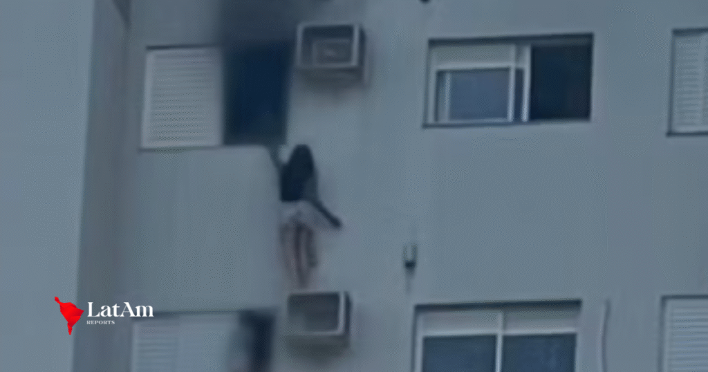 Mulher se pendura em suporte de ar-condicionado para salvar mãe e criança em incêndio no Paraná