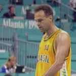 Morre Oscar Schmidt, o maior jogador de basquete da história do Brasil, aos 68 anos