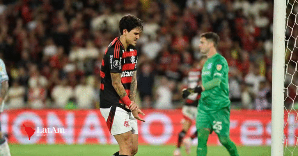 Pedro sofre fratura no antebraço, e Flamengo define plano de recuperação
