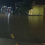 Temporais deixam desalojados, suspendem aulas e interditam rodovias no litoral de SP