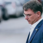 Imprensa internacional repercute conversa de Flávio Bolsonaro com Vorcaro: "Crise de proporções incalculáveis"