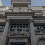 Banco Central de Argentina sube encajes bancarios en medio de escándalo de corrupción