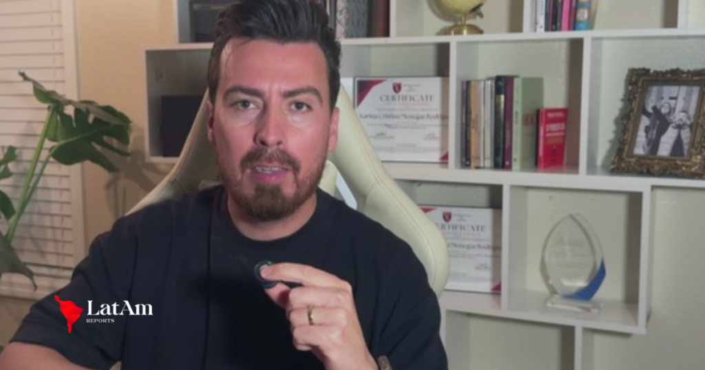 Brasileño relata cómo evitó por segundos el avión que aterrizó sobre un coche en una autopista de Florida