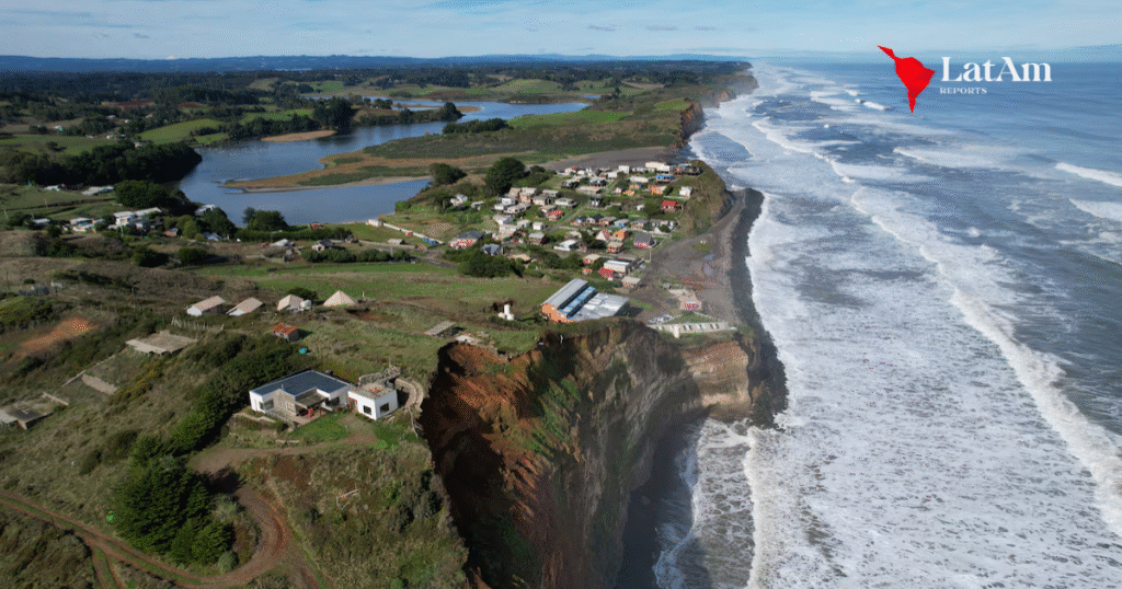 Científicos alertan que al menos 10 playas podrían desaparecer en Chile en la próxima década