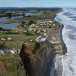 Científicos alertan que al menos 10 playas podrían desaparecer en Chile en la próxima década