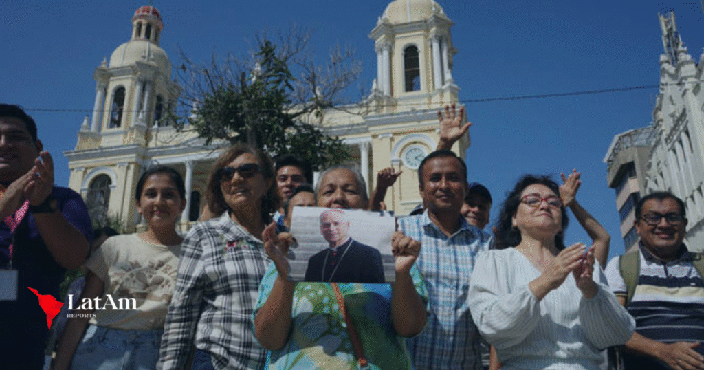 Pueblo peruano celebra con orgullo la elección del Papa León XIV: “Es uno de los nuestros”