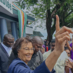 Surinam elige a su primera presidenta en plena crisis económica