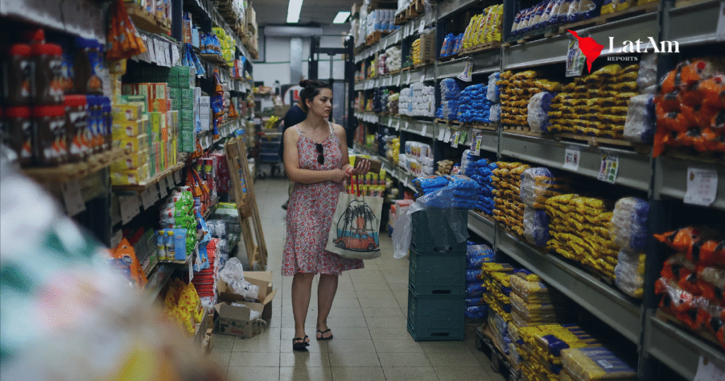 Inflación en Argentina habría subido en junio tras mínima histórica en mayo