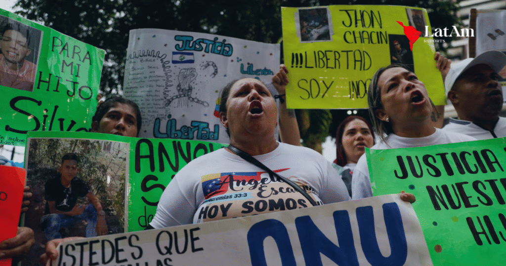 El Salvador libera a venezolanos en histórico canje por estadounidenses detenidos en Caracas