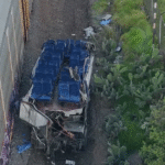 Choque entre tren y autobús de dos pisos en México deja 10 muertos y 61 heridos